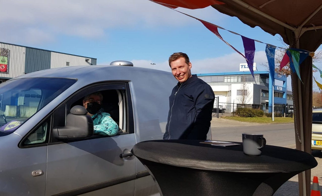 Luc Bosgoed: 12½ jaar in dienst bij Dulimex! Drive-thru viering