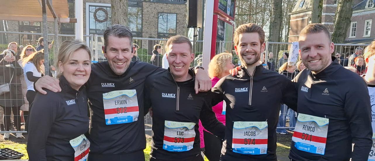Onze collega's voor de start van de midwinter marathon loop