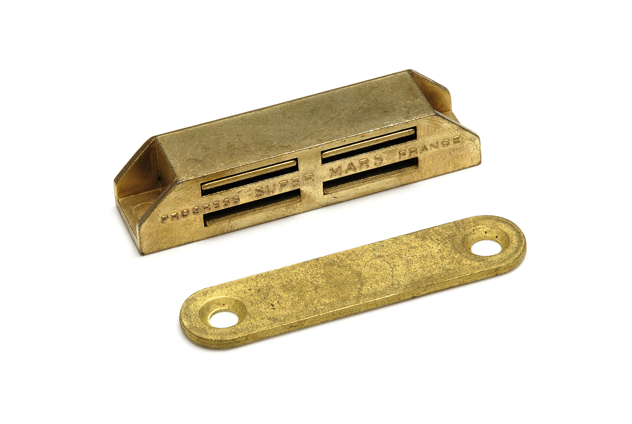 0414.930.4001 Magneetsnapper "Super Mars" / type 5601 / opschroevend / 4 kg / zamac, vermessingd